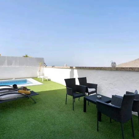 Torviscas Villa *