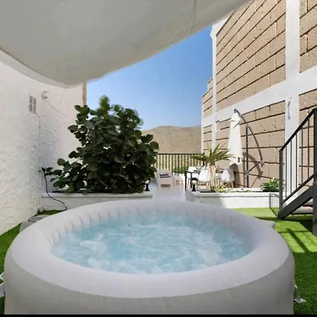Torviscas Villa Costa Adeje (Tenerife)